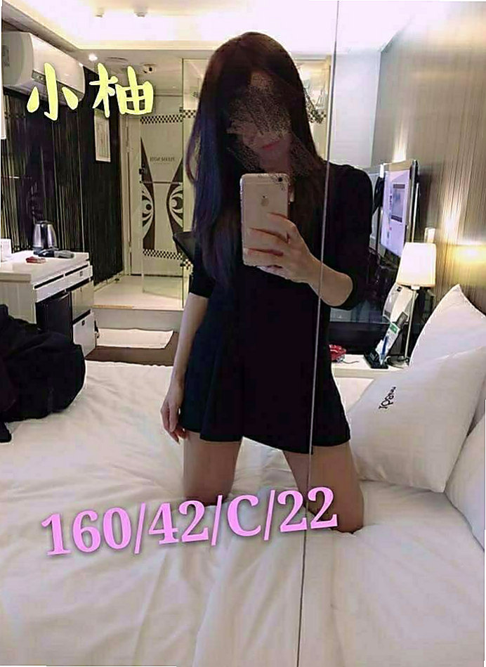 板橋◇小姐外約◇白薇◇混血美女◇身高163cm◇體重50kg◇胸圍D罩杯◇年齡19歲◇活潑外向陽光 【#VIP特價：15K買二送二】  聽話 #吹舔高手 欲仙欲死 床上很會搖 服務好